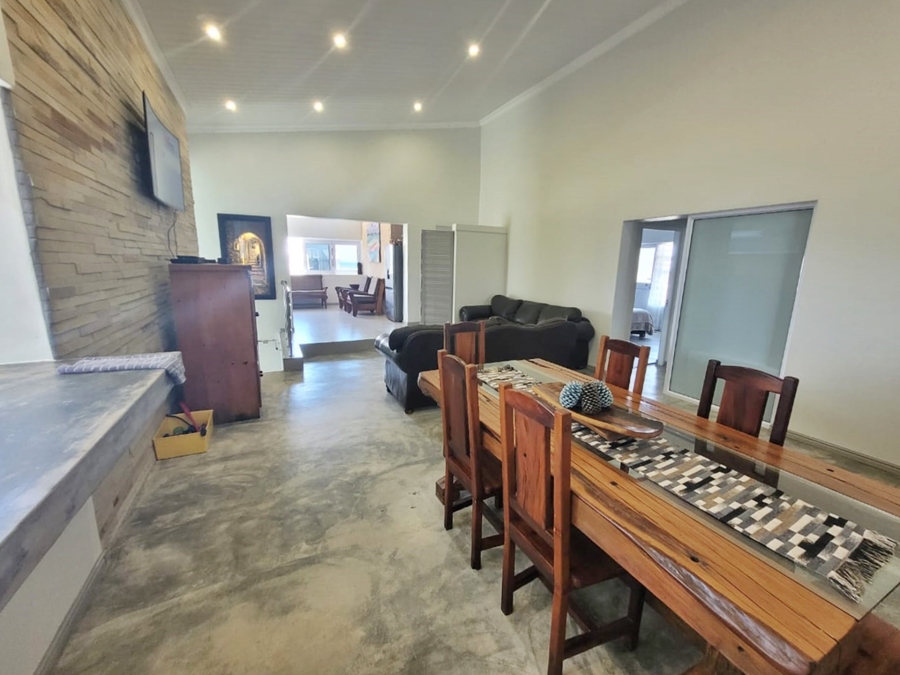 4 Bedroom Property for Sale in Oceanview Heights Western Cape
